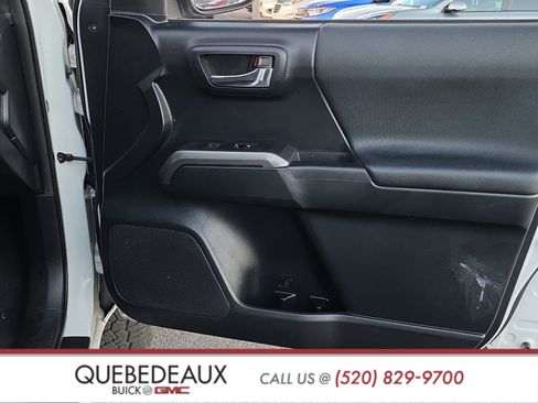 Used 2016 Toyota Tacoma TRD Off-Road w/ Towing Package image 26