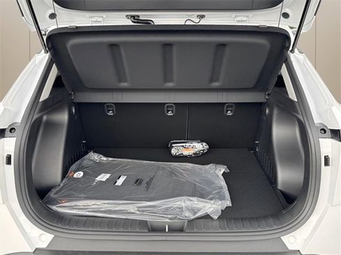 New 2025 Hyundai Kona SEL image 12
