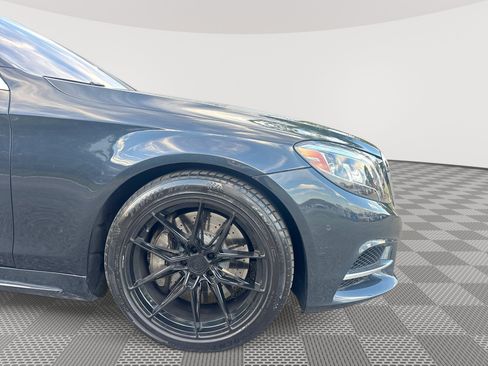 Used 2017 Mercedes-Benz S 550 4MATIC Sedan image 31