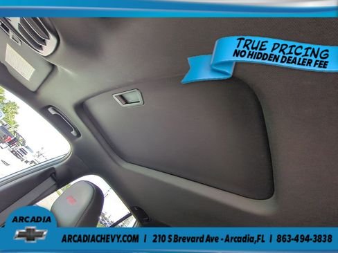 Certified 2024 Chevrolet Trax RS w/ Sunroof Package FWD image 17