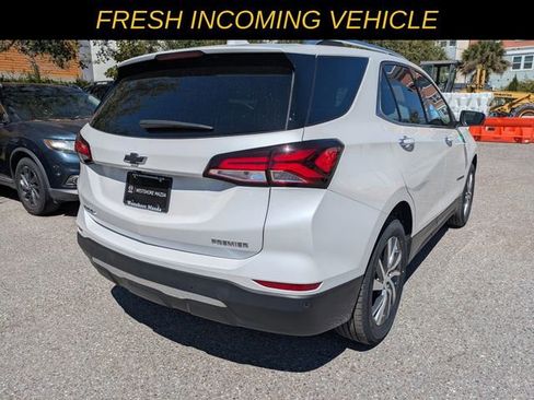 Used 2023 Chevrolet Equinox Premier image 3