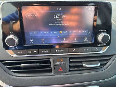 Used 2022 Nissan Altima 2.5 S image 25