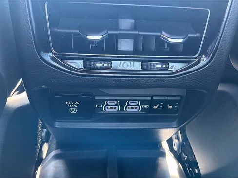 Used 2024 Jeep Grand Cherokee Trailhawk image 39