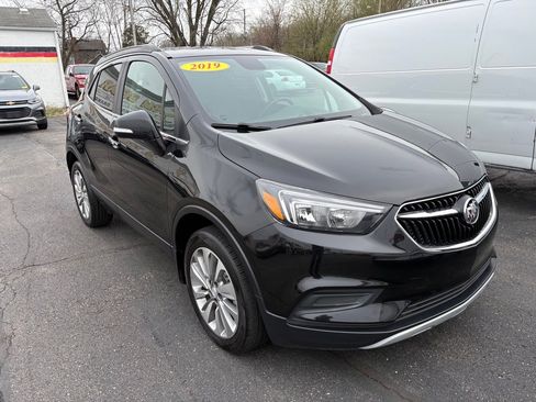 Used 2019 Buick Encore Preferred image 1