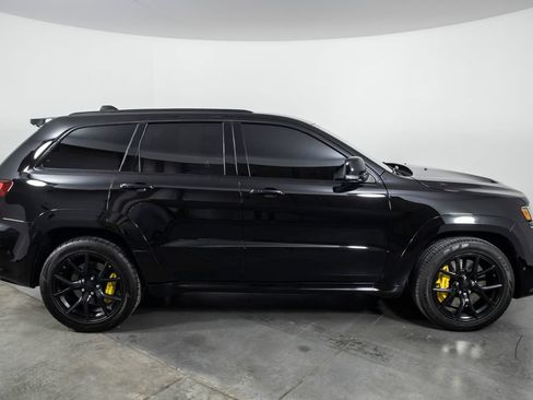 Used 2018 Jeep Grand Cherokee Trackhawk AWD/4WD image 14