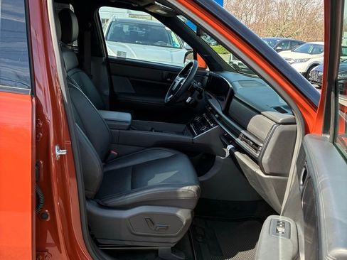 Used 2024 Hyundai Santa Fe Calligraphy image 24