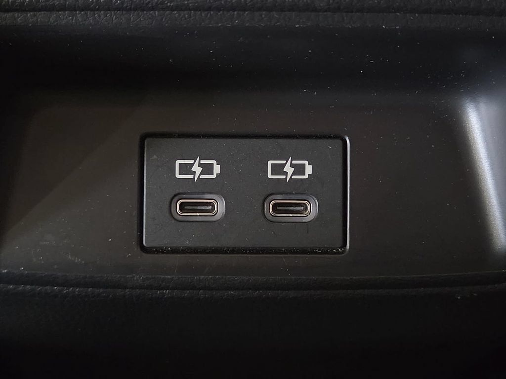 Certified 2025 Toyota Corolla LE FWD image 15