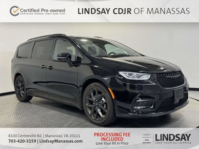 Certified 2025 Chrysler Pacifica Limited