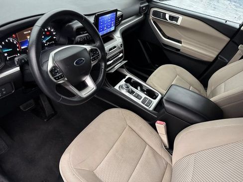 Used 2022 Ford Explorer XLT RWD image 10
