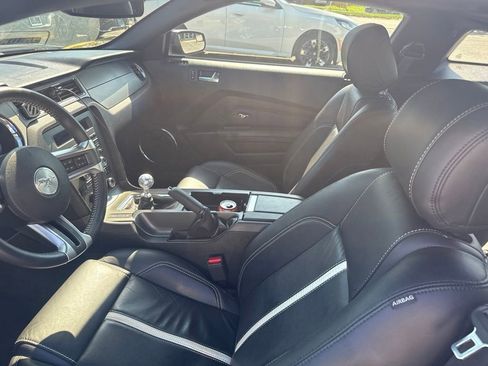 Used 2014 Ford Mustang GT Premium w/ Equipment Group 401A RWD image 2