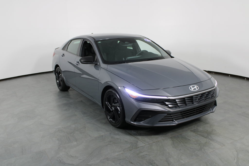 Certified 2026 Hyundai Elantra Sport FWD image 13