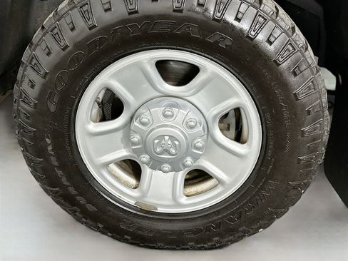 Used 2024 RAM 2500 Tradesman w/ Snow Chief Group AWD/4WD image 30