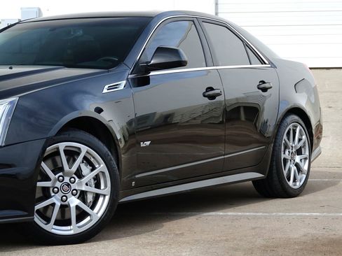 Used 2009 Cadillac CTS V RWD image 23