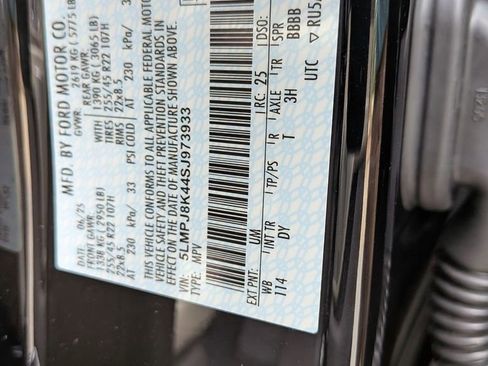 New 2025 Lincoln Nautilus Reserve image 36