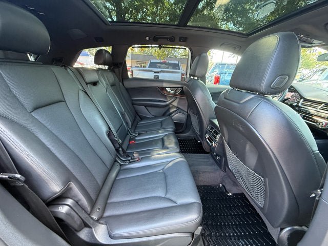Used 2019 Audi Q7 3.0T Prestige w/ Prestige Package AWD/4WD image 37