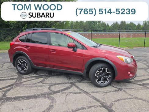 Used 2014 Subaru Crosstrek 2.0i Premium w/ Moonroof Package AWD/4WD image 1