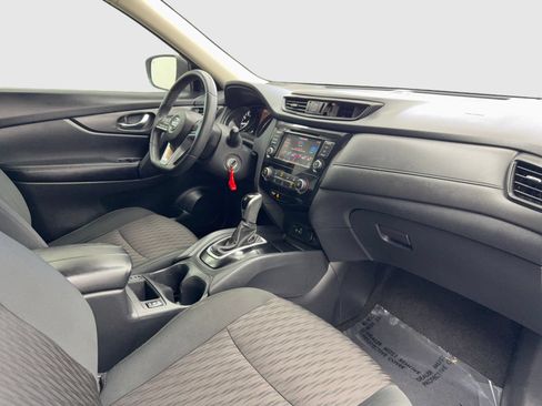 Used 2020 Nissan Rogue S w/ Special Edition Package FWD image 40