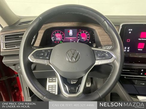 Used 2024 Volkswagen Atlas SEL Premium R-Line AWD/4WD image 46