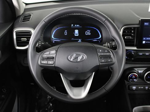 Certified 2026 Hyundai Venue SEL FWD image 20