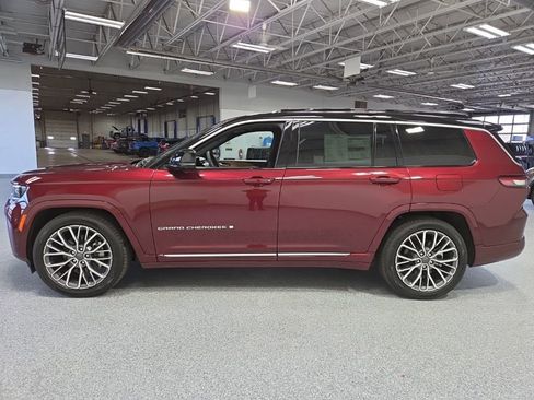 New 2026 Jeep Grand Cherokee L Summit AWD/4WD image 4