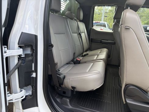 Used 2020 Ford F350 XL w/ Power Equipment Group AWD/4WD image 35