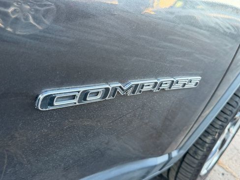 Used 2019 Jeep Compass Limited image 4