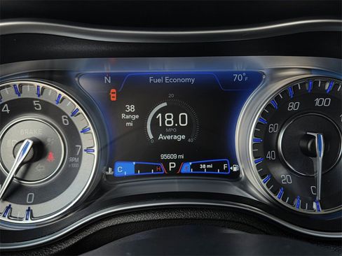 Used 2021 Chrysler 300 S image 20