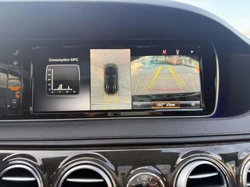 Used 2017 Mercedes-Benz S 550 Sedan image 24