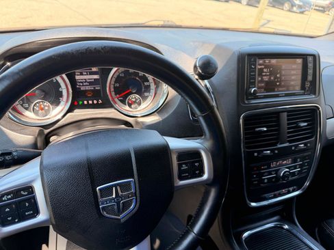 Used 2019 Dodge Grand Caravan GT FWD image 28