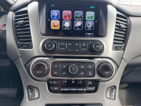 Used 2019 Chevrolet Suburban LT AWD/4WD image 23