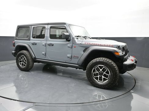 Used 2025 Jeep Wrangler Unlimited Rubicon AWD/4WD image 30