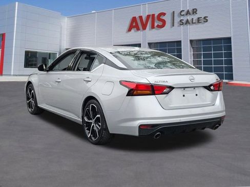 Used 2025 Nissan Altima 2.5 SR image 9