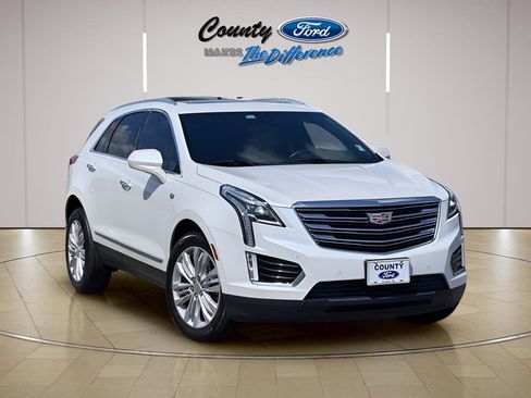 Used 2019 Cadillac XT5 Premium Luxury FWD image 1