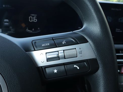 Used 2025 Hyundai Tucson SEL FWD image 25