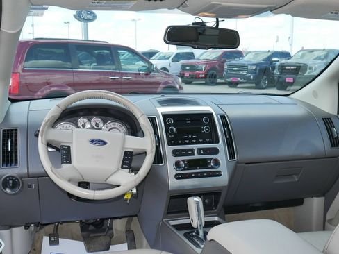 Used 2010 Ford Edge Limited AWD/4WD image 2