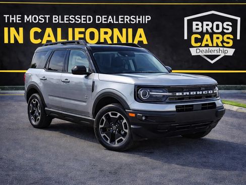 Used 2022 Ford Bronco Sport Outer Banks w/ Tech Package AWD/4WD image 1