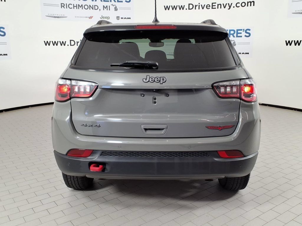 Used 2023 Jeep Compass Trailhawk AWD/4WD image 5