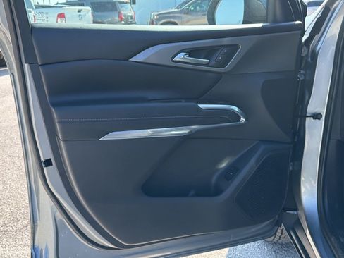 New 2026 Chevrolet Traverse LT w/ Midnight/Sport Edition FWD image 8
