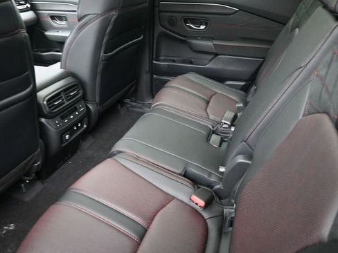 New 2026 Honda Pilot Black Edition image 21