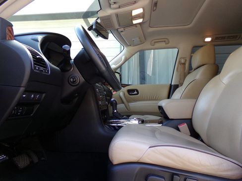 Used 2018 Nissan Armada Platinum w/ Captain Seat Package RWD image 19