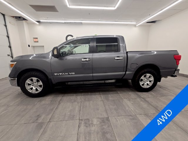 Used 2019 Nissan Titan SV AWD/4WD image 2