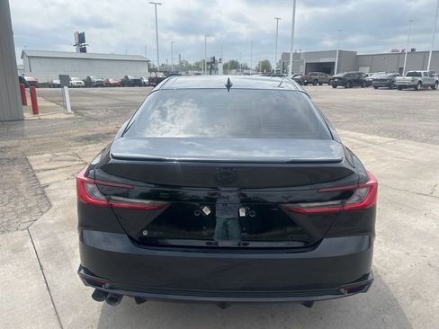 Used 2025 Toyota Camry XSE FWD image 10