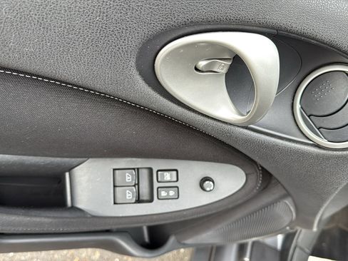 Used 2013 Nissan 370Z image 7