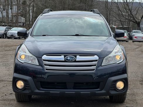 Used 2013 Subaru Outback 2.5i Limited w/ Moonroof Pkg AWD/4WD image 1