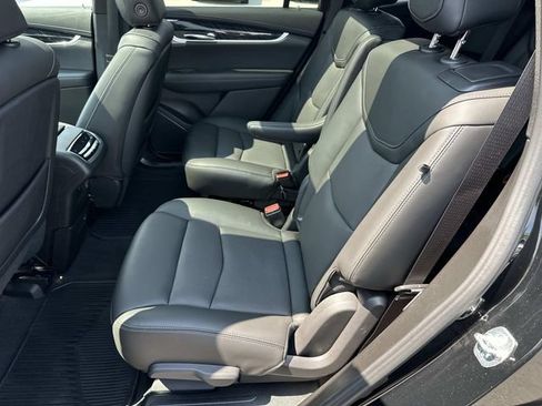 Certified 2024 Cadillac XT6 Premium Luxury AWD/4WD image 44