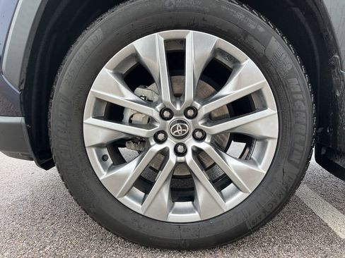 Used 2024 Toyota RAV4 XLE Premium FWD image 12