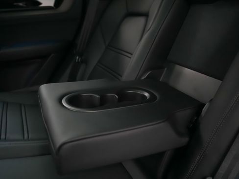 New 2026 Porsche Cayenne GTS AWD/4WD image 19