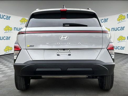 Used 2024 Hyundai Kona SEL image 5