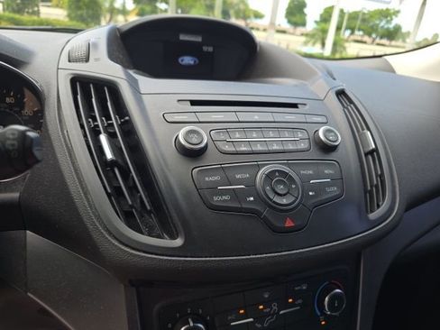 Used 2017 Ford Escape S image 11