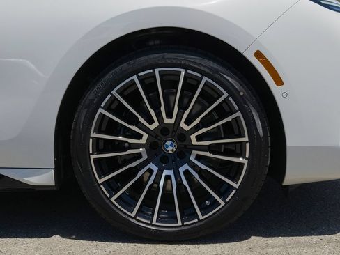New 2026 BMW 740i w/ Premium Package RWD image 5